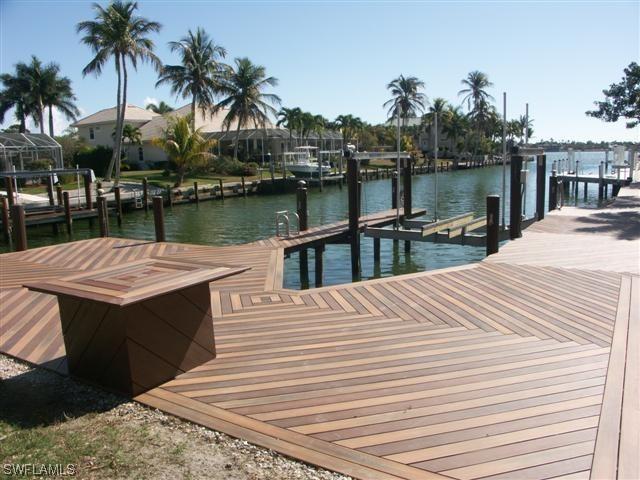 511 Alameda Ct., Marco Island, FL 34145