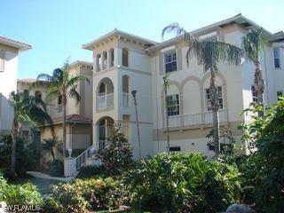 770 Bentwater Cir. #202, Naples, FL 34108