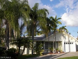 2741 Riverview Dr., Naples, FL 34112