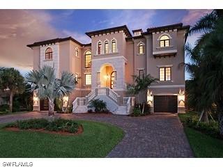 418 Bayside Ave., Naples, FL 34108