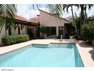 580 Tierra Mar Ln. #21, Naples, FL 34108