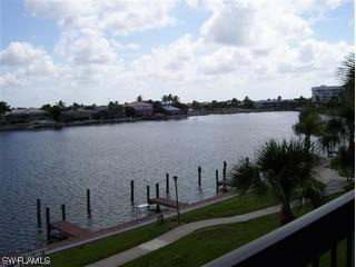 601 Seaview Ct. #305, Marco Island, FL