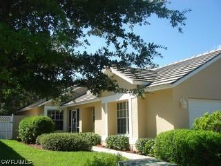 86 Fountain Cir., Naples, FL 34119