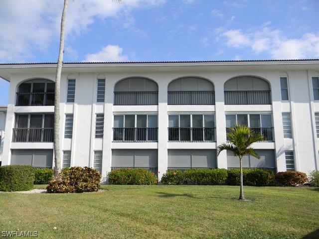 53 Highpoint Cir. #104, Naples, FL