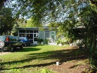 4608 Dominion Dr., Naples, FL 34112