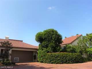 549 Bay Villas Ln. #99, Naples, FL 34108