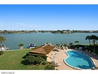3500 Gulf Shore Blvd. #404, Naples, FL
