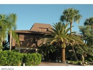 444 Parkhouse Ct., Marco Island, FL