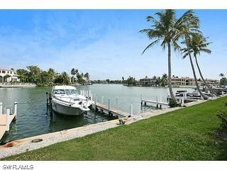 1910 Gulf Shore Blvd. #111, Naples, FL
