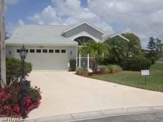 739 Warwick Pl., Naples, FL 34104