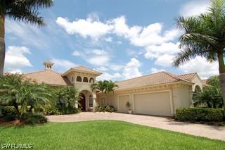 2725 Olde Cypress Dr., Naples, FL 34119