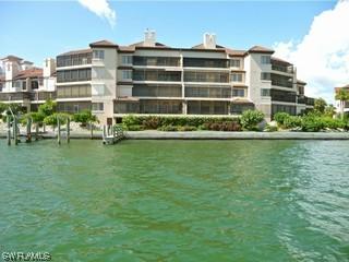 407 La Peninsula Blvd., Naples, FL