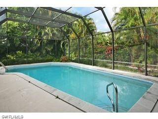 566 Neapolitan Ln., Naples, FL 34103