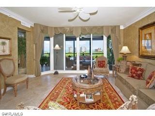 7575 Pelican Bay Blvd. #906, Naples, FL 34108