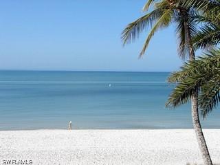 2011 Gulf Shore Blvd. #36, Naples, FL 34102