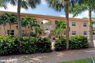 980 7th Ave. #13, Naples, FL