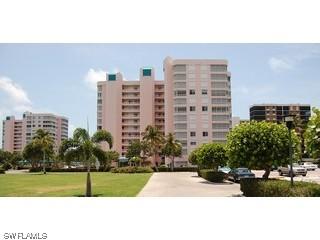 21 Bluebill Ave. #B-805, Naples, FL