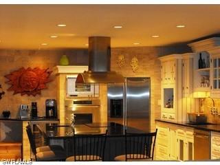 557 98th Ave., Naples, FL 34108