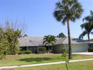 1259 Nottingham Dr., Naples, FL
