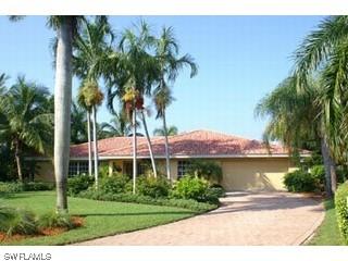 720 Belair Ct., Naples, FL 34103