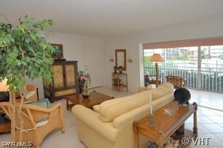 2850 Gulf Shore Blvd. #110, Naples, FL 34103