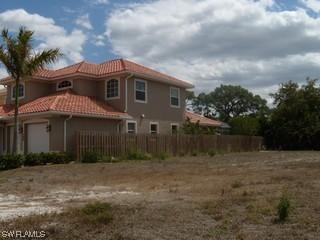 574 110th Ave., Naples, FL 34108