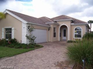 2271 Heydon Cir., Naples, FL 34120