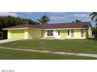 813 Buttonwood Ct., Marco Island, FL 34145