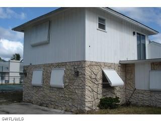 10940 Vanderbilt Dr., Naples, FL 34108