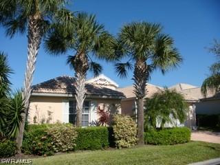 1527 Whispering Oaks Cir., Naples, FL 34110