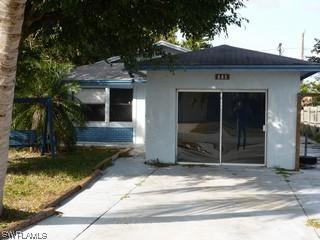 665 107th Ave., Naples, FL 34108