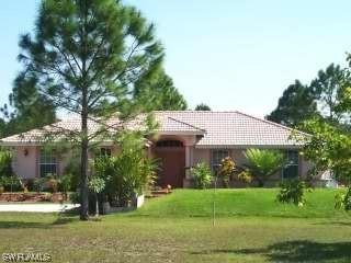 2560 2nd St., Naples, FL