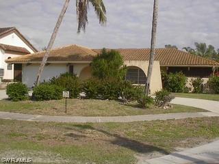 621 Lewis Ct., Marco Island, FL