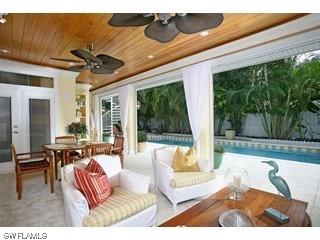 877 7th St., Naples, FL 34102