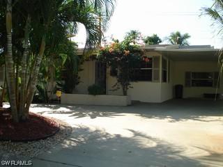 689 10th St., Naples, FL
