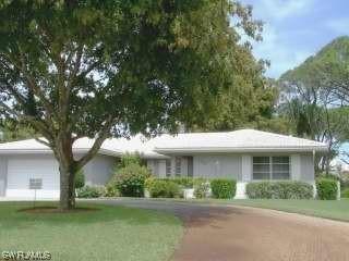 755 Parkview Ln., Naples, FL