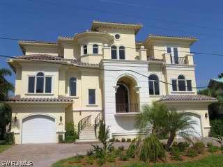 421 Tradewinds Ave., Naples, FL