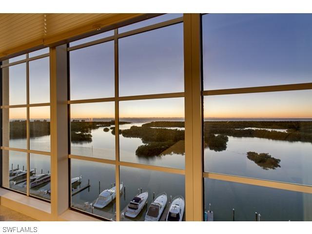 425 Dockside Dr. #906, Naples, FL