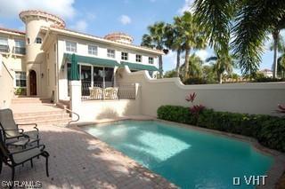 395 2nd Ave., Naples, FL 34102