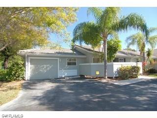 402 Emerald Bay Cir. #E-1, Naples, FL