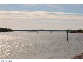 1076 Nelsons Walk, Naples, FL 34102