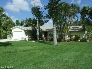 4898 Tahiti Ln., Naples, FL 34112