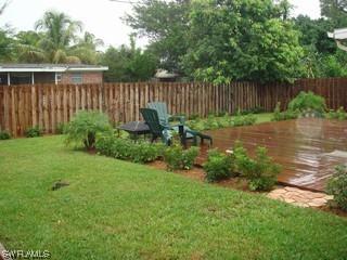 1897 Harbor Ln., Naples, FL 34104