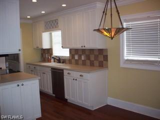 793 101st Ave., Naples, FL 34108