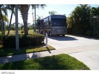 1315 Silver Lakes Blvd., Naples, FL 34114