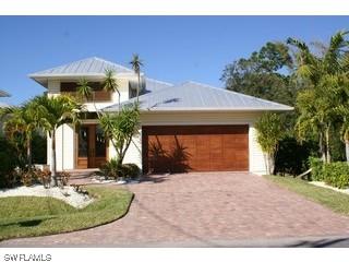 3025 Coco Ave., Naples, FL 34112