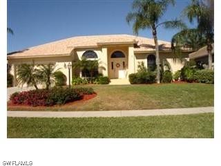 160 Shorecrest Ct., Marco Island, FL 34145