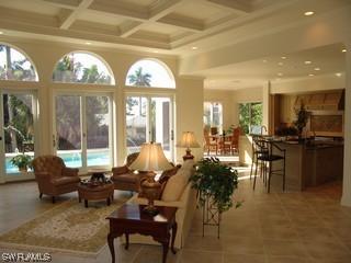 445 Putter Point Dr., Naples, FL 34103