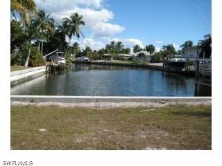 195 Saturn Ct., Marco Island, FL 34145
