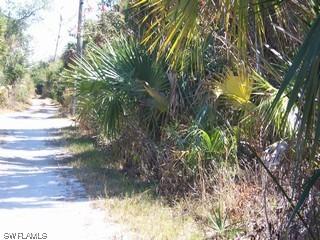 1020 Shady Ln., Naples, FL